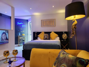 Central Boutique Studio ( With Parking )